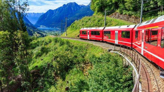 Amsterdam to Venice Explorer with Uniworld & Swiss Rail Scenic Adventure