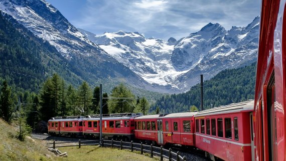 Amsterdam to Venice Explorer with Uniworld & Swiss Rail Scenic Adventure