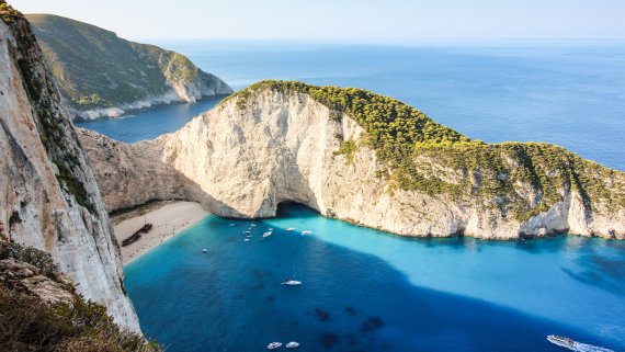 Fly, Stay, Cruise Mediterranean with Greece and Italy on Sapphire Princess