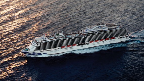 Fly, Stay, Cruise From Glaciers to Gardens - Alaska and North Pacific Crossing Aboard Royal Princess