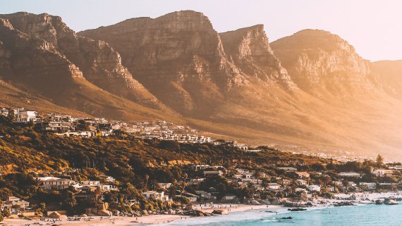 Southern Africa Highlights with Victoria Falls Small Group Tour