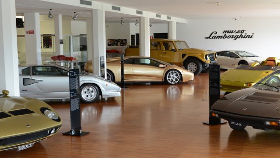 La Dolce Vita Italian Supercars & Classics Hosted Small Group Tour