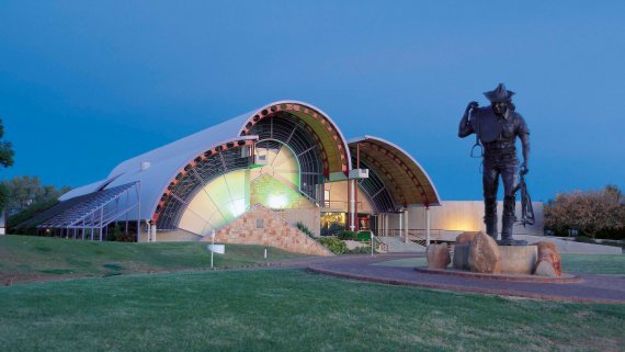Longreach & Winton Outback Experience Hosted Small Group Tour
